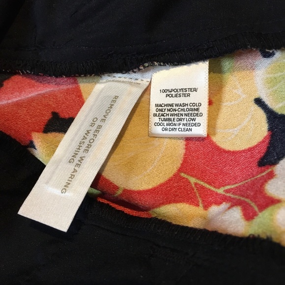 LOFT Ann Taylor Floral Capri Pants - Picture 4 of 7